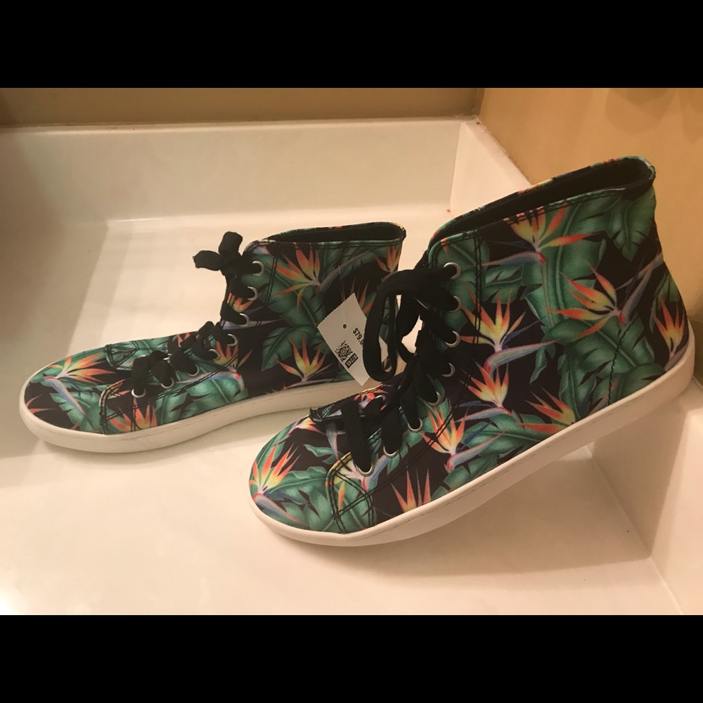 LoudMouth Tennis Shoes